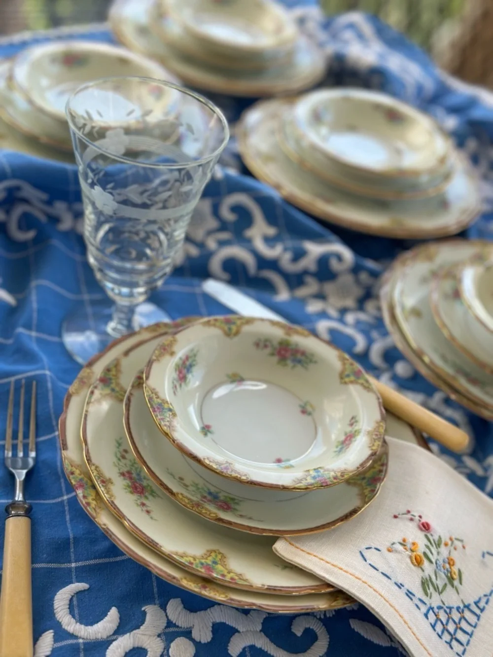Cottagecore Vintage Romantic China Place Setting Floral Gold Rim Germany